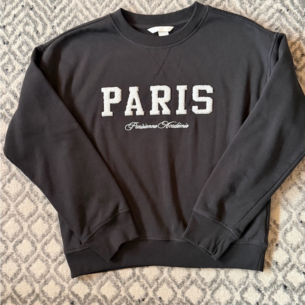 H&M Charcoal Sweatshirt, size XS. NWOT 
“Paris” lettering